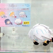 大英雄なのに可愛い！『FGO』の“カルナ”が「そいねっころん」とコラボ─AGF2018でサンプルを展示