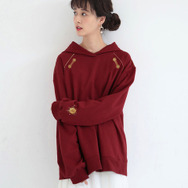 「『Fate/EXTRA Last Encore』×earth music & ecology」セイバーイメージパーカー6,290円+税(C) TYPE-MOON / Marvelous, Aniplex, Notes, SHAFT