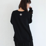 「『Fate/EXTRA Last Encore』×earth music & ecology」遠坂リンイメージプルオーバー5,990円+税(C) TYPE-MOON / Marvelous, Aniplex, Notes, SHAFT