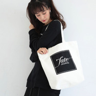 「『Fate/EXTRA Last Encore』×earth music & ecology」Fate/EXTRA Last Encore トートバッグ2,770円+税(C) TYPE-MOON / Marvelous, Aniplex, Notes, SHAFT