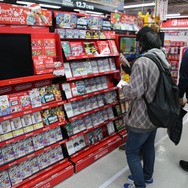 「予約はしたけど並ぶ！」ついに発売『大乱闘スマッシュブラザーズ SPECIAL』に新宿のショップも盛況