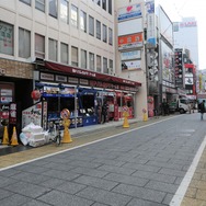 「予約はしたけど並ぶ！」ついに発売『大乱闘スマッシュブラザーズ SPECIAL』に新宿のショップも盛況