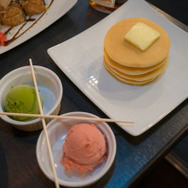 「キン肉マン酒場」に行ってみた！ ファンなら思わず“ニヤリ”なコラボフード＆展示物がズラリ