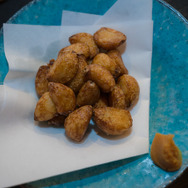 「キン肉マン酒場」に行ってみた！ ファンなら思わず“ニヤリ”なコラボフード＆展示物がズラリ