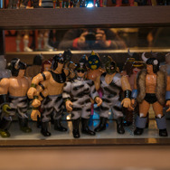 「キン肉マン酒場」に行ってみた！ ファンなら思わず“ニヤリ”なコラボフード＆展示物がズラリ