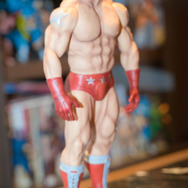 「キン肉マン酒場」に行ってみた！ ファンなら思わず“ニヤリ”なコラボフード＆展示物がズラリ