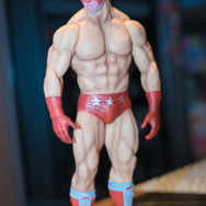 「キン肉マン酒場」に行ってみた！ ファンなら思わず“ニヤリ”なコラボフード＆展示物がズラリ