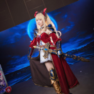 優勝賞金100万ドル『シャドバ』世界大会2018!五木あきら含む公式コスプレイヤー10人が会場を彩る【写真107枚】