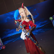 優勝賞金100万ドル『シャドバ』世界大会2018!五木あきら含む公式コスプレイヤー10人が会場を彩る【写真107枚】