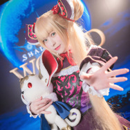 優勝賞金100万ドル『シャドバ』世界大会2018!五木あきら含む公式コスプレイヤー10人が会場を彩る【写真107枚】