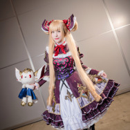 優勝賞金100万ドル『シャドバ』世界大会2018!五木あきら含む公式コスプレイヤー10人が会場を彩る【写真107枚】