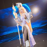 優勝賞金100万ドル『シャドバ』世界大会2018!五木あきら含む公式コスプレイヤー10人が会場を彩る【写真107枚】