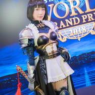 優勝賞金100万ドル『シャドバ』世界大会2018!五木あきら含む公式コスプレイヤー10人が会場を彩る【写真107枚】