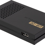 特別カラーの『レトロフリーク』が数量限定で1月31日より発売!新色の周辺機器も登場