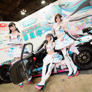 【コスプレ】「ワンフェス2019冬」初音ミクに扮したコンパニオンさんに注目！ GSRコーナー【写真34枚】