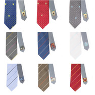 『モンハン:ワールド』デザインの使いやすいネクタイが登場─ビジネスシーンでも「一狩り行こうぜ!」