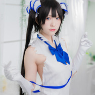 「ダンまち」ヘスティア“例の紐”の効能は？ 人気レイヤーとマジメに検証してみた【写真41枚】