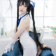 「ダンまち」ヘスティア“例の紐”の効能は？ 人気レイヤーとマジメに検証してみた【写真41枚】