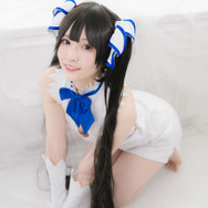 「ダンまち」ヘスティア“例の紐”の効能は？ 人気レイヤーとマジメに検証してみた【写真41枚】