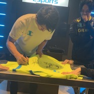 「米つかみ」トレーニングでゲームがプレイしやすくなる？ケイン・コスギ氏インタビュー─アパレルブランド チャンピオンe-Sportsウェア発売イベント