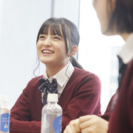 “響木アオ（バーチャル）”と“たこ虹（リアル）”が送り出す楽曲「七色の風」―次元を超えたコラボの裏側とは？