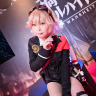 五木あきら、LOPEら公式コスプレイヤーが盛り上げる『禍つヴァールハイト』事前登録者数42万人突破の要因は?【AJ2019】