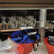 【E3 2009】Tシャツ、バッグ、ボールペン・・・E3グッズ販売中