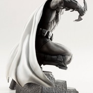 『バットマン：アーカム』シリーズ10周年記念フィギュア登場！衝撃を与えたホワイトカラーVer.でリペイント
