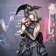 【コスプレ】元TBS宇垣美里アナ、“黒の魔女”を披露！ 「人間どもを魅了してやる」【写真25枚】