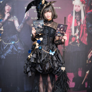【コスプレ】元TBS宇垣美里アナ、“黒の魔女”を披露！ 「人間どもを魅了してやる」【写真25枚】