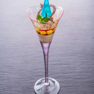 世界初となる「FFXIV ウエディング」の申し込み受付がスタート！壮大な楽曲と精巧に再現した武器で、感動の結婚式を実現