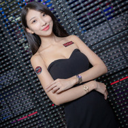 【COMPUTEX 2019】創立30周年のASUSがゲーミングPCブランド「ROG」と合わせて2ブース出展！台湾美女コンパニオンが眩しい【写真70枚】