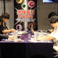 ポケカ「ミュウツーHR争奪戦」現場レポート─梅原大吾氏を始めとする豪華メンバーはどんな願いをカードに込めたのか、その舞台裏に迫る