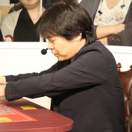 ポケカ「ミュウツーHR争奪戦」現場レポート─梅原大吾氏を始めとする豪華メンバーはどんな願いをカードに込めたのか、その舞台裏に迫る
