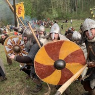 『キングダムカム・デリバランス』プレスツアー in チェコ―ド迫力の「甲冑祭り」が完全にゲームの世界！