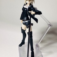 FGO figma アルトリア オルタ新宿ver. figma セイバー/アルトリア・ペンドラゴン〔オルタ〕新宿ver.