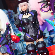 幕張メッセが特異点になる「FGOフェス2019」が開幕!マスターを出迎える公式コスプレイヤーと着ぐるみ速報【写真50枚】
