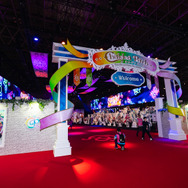 幕張メッセが特異点になる「FGOフェス2019」が開幕!マスターを出迎える公式コスプレイヤーと着ぐるみ速報【写真50枚】