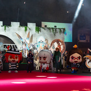 幕張メッセが特異点になる「FGOフェス2019」が開幕!マスターを出迎える公式コスプレイヤーと着ぐるみ速報【写真50枚】