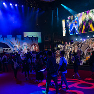 幕張メッセが特異点になる「FGOフェス2019」が開幕!マスターを出迎える公式コスプレイヤーと着ぐるみ速報【写真50枚】