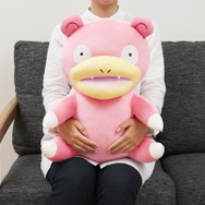 ポケモンと一緒にのんびり快適にPC作業！ボケーっとした「ヤドン」のPCクッションが発売決定