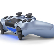 「DUALSHOCK 4」に4つの新色が登場！ お揃いな「ローズ・ゴールド」のワイヤレスサラウンドヘッドセットも