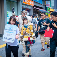 『モンスターハンターワールド：アイスボーン』狩猟解禁！渋谷に現れた受付嬢の笑顔にさっそく狩られた【写真38枚】