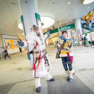 『モンスターハンターワールド：アイスボーン』狩猟解禁！渋谷に現れた受付嬢の笑顔にさっそく狩られた【写真38枚】