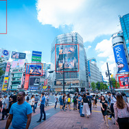 『モンスターハンターワールド：アイスボーン』狩猟解禁！渋谷に現れた受付嬢の笑顔にさっそく狩られた【写真38枚】