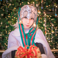 ジャンヌ・ダルク・オルタ・サンタ・リリィ『Fate/Grand Order』／画像提供：SHEEN