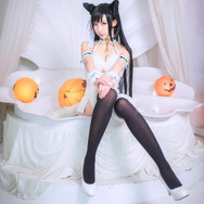 愛宕『アズールレーン』／画像提供：SHEEN