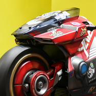 『サイバーパンク2077』キアヌ・リーブスが「TGS2019」開催前日にサプライズ入場！バイクにまたがる姿が最高にCOOL