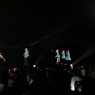 ついてこい、人類。―VTuberがランウェイを歩く「FAVRIC」が提示したバーチャルライブの光明とは？【イベントレポ】