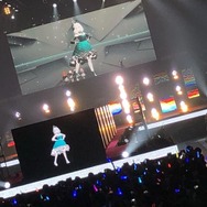 ついてこい、人類。―VTuberがランウェイを歩く「FAVRIC」が提示したバーチャルライブの光明とは？【イベントレポ】